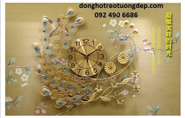 Đồng hồ treo tường trang trí chim công vàng nhảy múa ( DHCC-05)